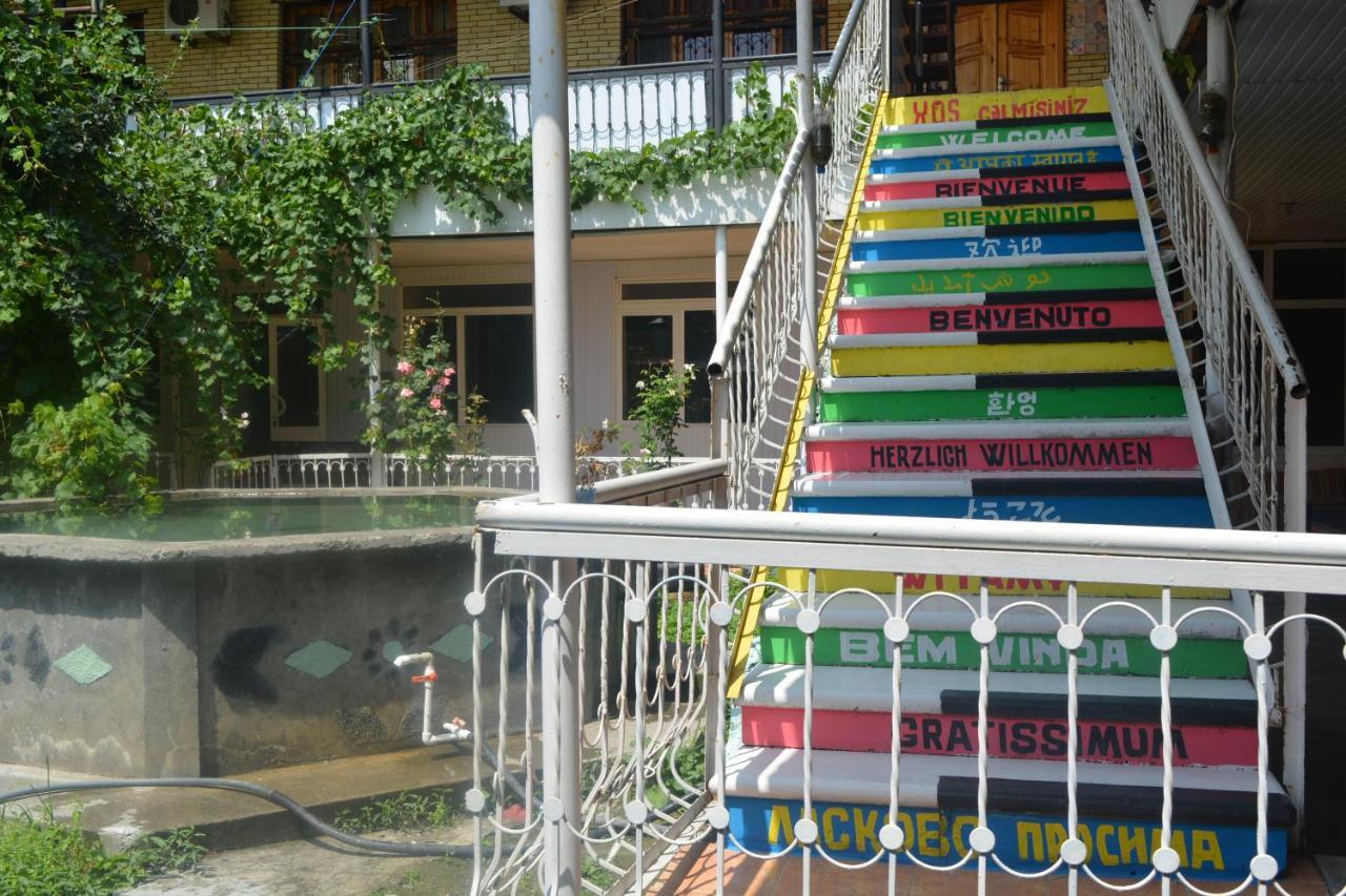 Canal Hostel Şǝki Exteriör bild