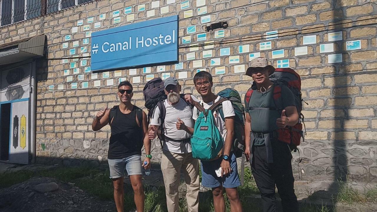 Canal Hostel Şǝki Exteriör bild