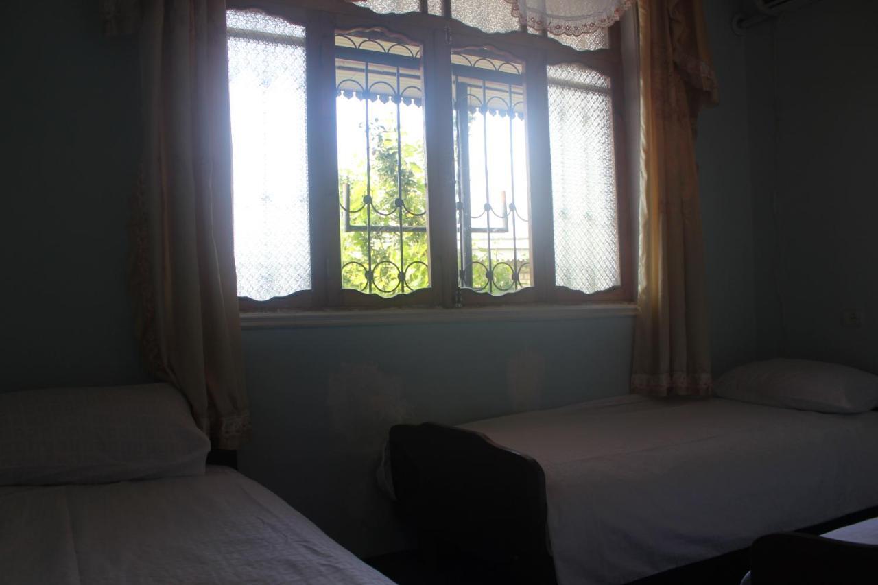 Canal Hostel Şǝki Exteriör bild